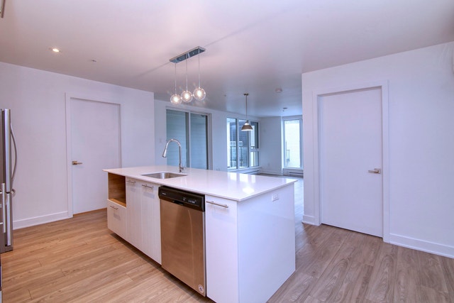 9675 Av. Papineau — photo 2