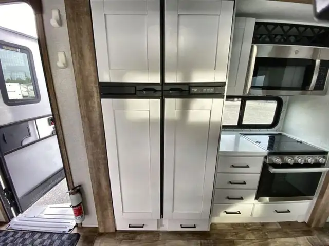 2022 Keystone RV Arcadia 3940LT in Travel Trailers & Campers in Kamloops - Image 23