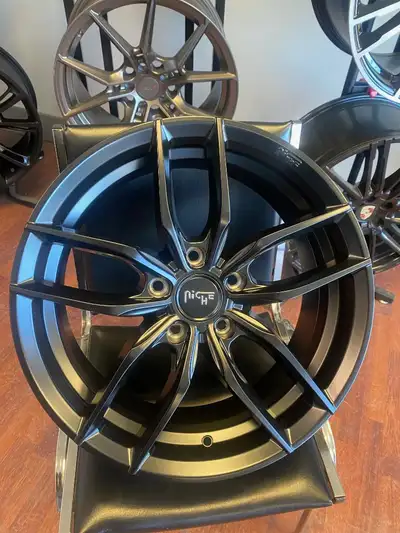 Niche Road Wheels is a manufacturer of high-end, luxury custom wheels for Mercedes, BMW, Lexus, Bent...