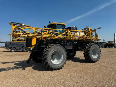 2022 RoGator RG1100C 500 Hours 1100 Gal Tank 120' Steel Booms Raven Viper 4+ Screen 7 Sensor Raven X...