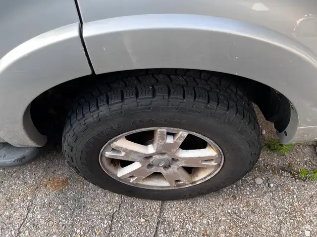 2009 Ford Explorer518065260321853449