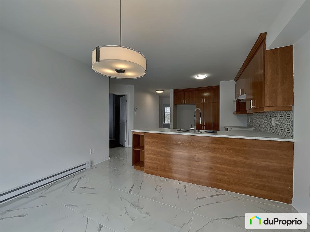 $405,000 - Condominium for sale in L'Assomption — photo 2