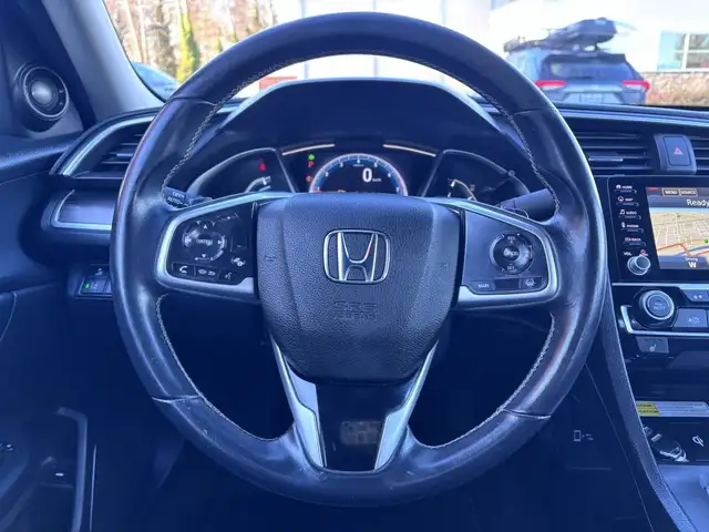 2020 Honda Civic Sedan Touring in Cars & Trucks in Comox / Courtenay / Cumberland - Image 21