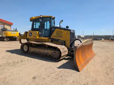 2022 DEERE 750L LGP, View more