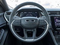 Only 5,262 Miles! This Jeep Grand Cherokee has a dependable Regular Unleaded V-6 3.6 L/220 engine po... (image 7)