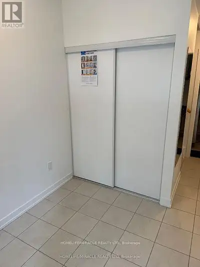 6 TAUTON STREET Vaughan (Vaughan Grove), Ontario