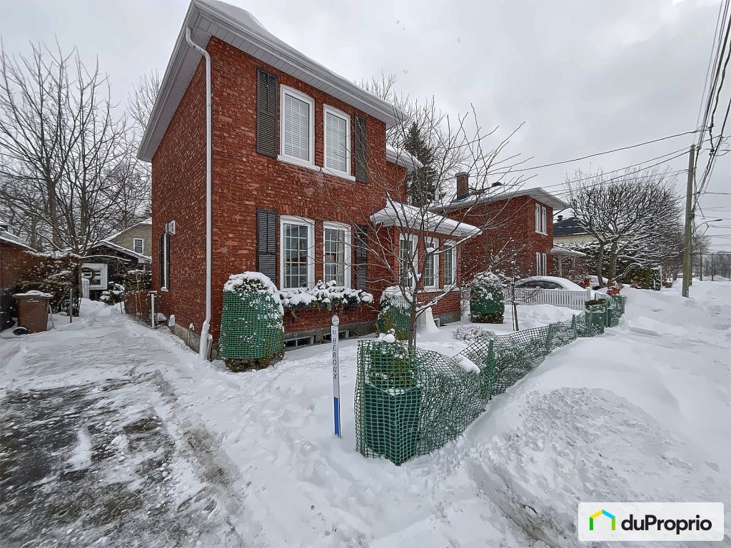 $380,000 - 2 Storey in Trois-Rivières (Cap-De-La-Madeleine) — photo 1