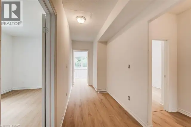 24 HOHNER Avenue Kitchener, Ontario in Houses for Sale in Kitchener / Waterloo - Image 14