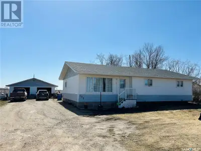 Check out this beautifully renovated house in the cozy hamlet of Bellevue. Over 1300 sq ft of spacio...