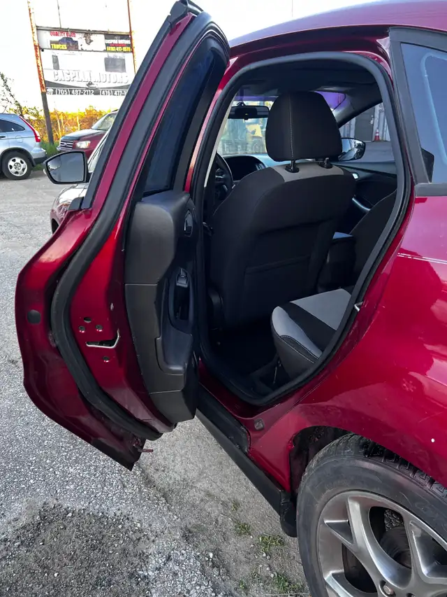 2013 Ford Focus5180652791018496012