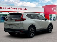 Why Choose the CR-V Touring? The Touring trim eliminates the need to upgrade or compromise on featur... (image 6)