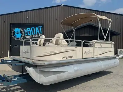 NEW ARRIVAL! 2007 18' SUNCHASER PONTOON 40HP MERCURY 4-STROKE EFI WITH JUST OVER 300HRS ON IT - VERI...