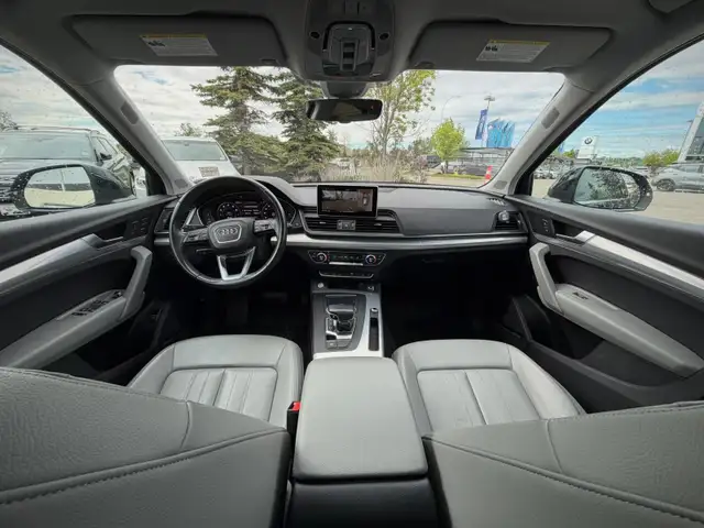 2019 Audi Q5 45 Technik525767181075763206