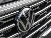 This Volkswagen Atlas delivers a Intercooled Turbo Regular Unleaded I-4 2.0 L/121 engine powering th... (image 9)