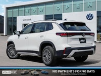 This Volkswagen Tiguan boasts a Intercooled Turbo Regular Unleaded I-4 2.0 L/121 engine powering thi... (image 6)