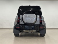... Engine: Moteur à 8 cylindres 5.0L L/100Km City: 16.4 L/100Km Hwy: 12.7 Safety Equipment Poutres... (image 4)