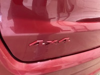 Le Jeep Compass 2022 RED EDITION AWD CUIR MAGS CAMERA RECUL A/C offert chez AutoStudio 72 a une allu... (image 3)