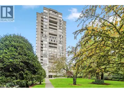 Court order sale, 1 bedroom, bright and spacious, corner suite, NW facing. Suite in need of reno. St...