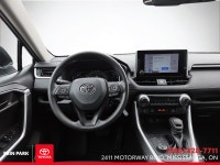 LE AWD Engine: 4 Cylinder Engine 2.5L L/100Km City: 5.8 L/100Km Hwy: 6.3 Safety Equipment Electronic... (image 9)