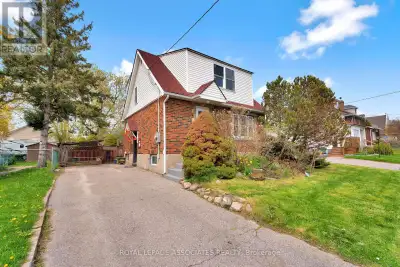 Beautifully Renovated Detached 2-Storey Home Situated On A Large Lot With A Huge Private Backyard! F...