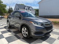 A practical compact SUV with flexible interior space, efficient performance, and easy maneuverabilit... (image 2)