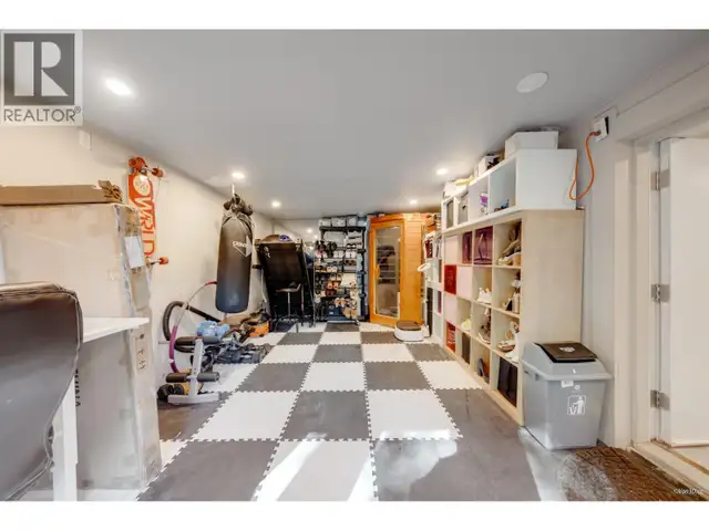3870 EMERALD DRIVE North Vancouver, British Columbia in Houses for Sale in North Shore - Image 37