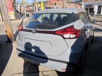 AUTOMATIC. FINISHED IN PASTEL GREY WITH BLACK INTERIOR. ALLOY WHEELS, A/C, BACK UP CAMERA, premium S... (image 2)