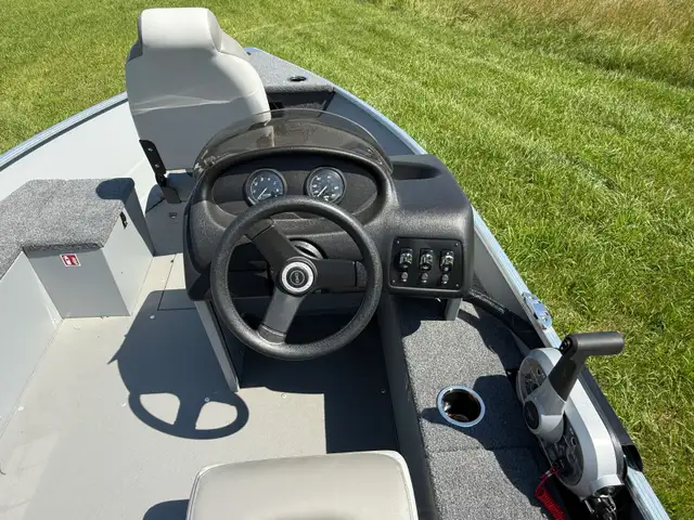 2026 Princecraft Resorter 160 SC, Mercury 40 ELPT and Trailer in Powerboats & Motorboats in Oshawa / Durham Region - Image 7