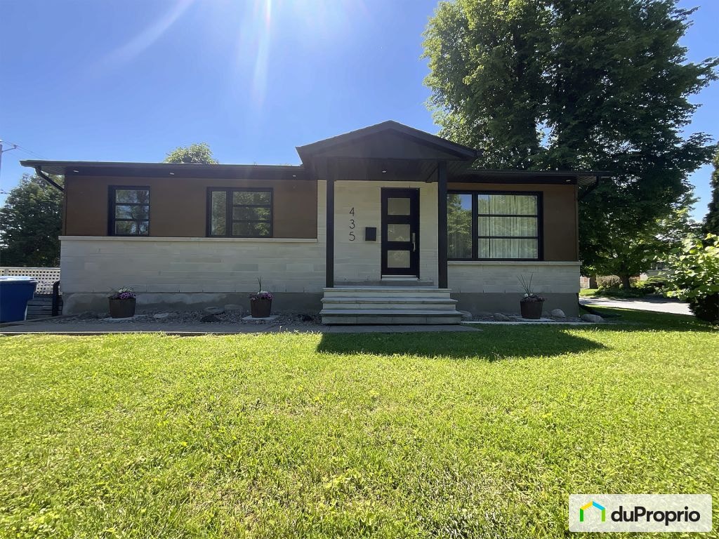 $762,000 - Bungalow for sale in St-Bruno-De-Montarville — photo 1
