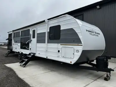 BREAUTIFUL MODEL Exterior Length: 37.10 ft Exterior Width: 8 ft Exterior Height: 11.4 ft Hitch Weigh...