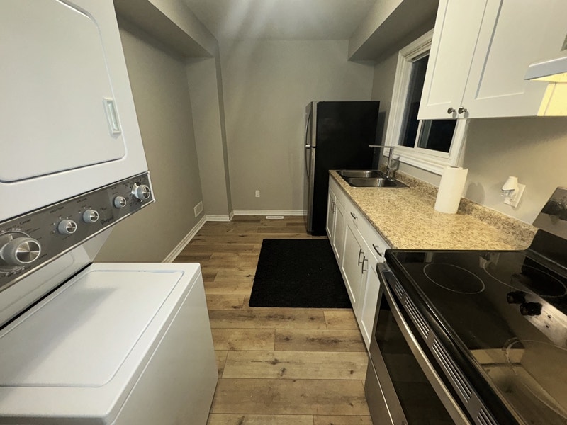 Welcoming 2 Bedroom Upper Unit in Letitia Heights 5