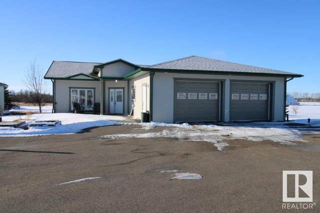 1,59424 RRD 263 NE Rural Westlock County, Alberta in Houses for Sale in Edmonton - Image 2