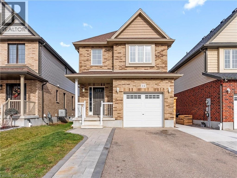 14 MCGUIRE Lane Elmira, Ontario 1