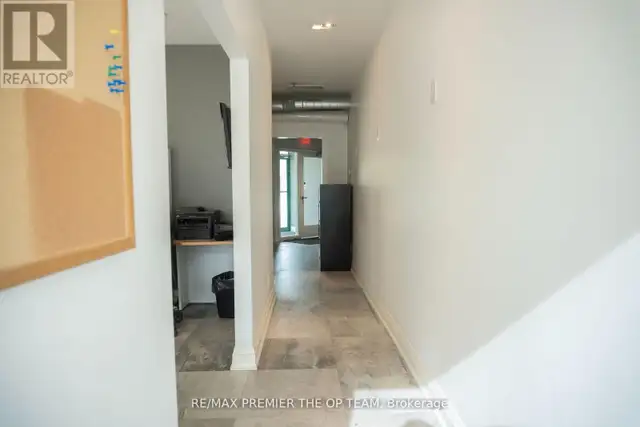 1 - 2900 LANGSTAFF ROAD Vaughan (Concord), Ontario in Commercial & Office Space for Rent in Markham / York Region - Image 9
