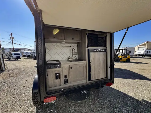 2024 ,Sunray,Sunset Park RV 109 in Travel Trailers & Campers in Kamloops - Image 5