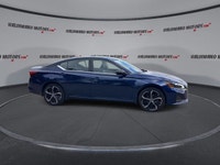 This Nissan Altima has a dependable Gas 4cyl 2.5 L engine powering this Variable transmission. Sunro... (image 8)