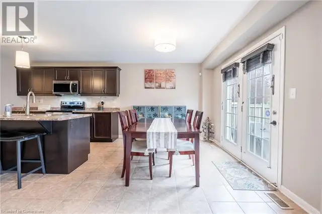 199 EMICK Drive Ancaster, Ontario in Houses for Sale in Hamilton - Image 14