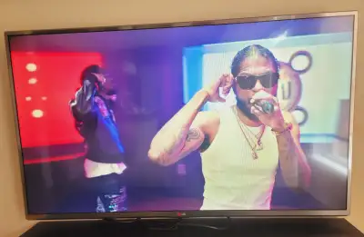 ***Pick up and cash offer only.*** TV Specification Model 42LB6300 1080p Smart w/ webOS LED TV TV wi...