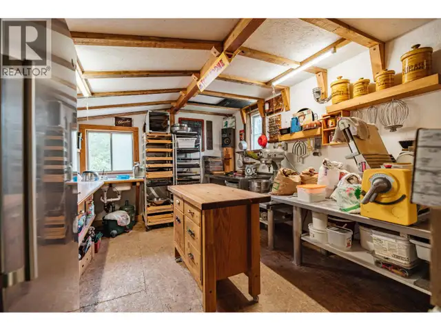 6661 BISS ROAD Forest Grove, British Columbia in Houses for Sale in 100 Mile House - Image 32