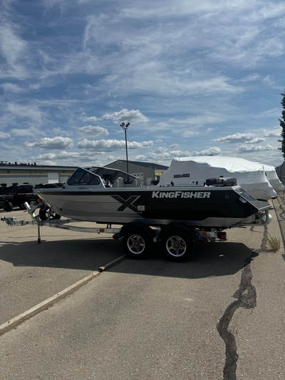The most powerful and stunningly attractive boat in the KF River Jet series. Powered by a 6.2L V8 ma...