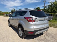 | Apple CarPlay & Android Auto | Heated Front Seats | Rear Parking Sensors | Exterior Parking Camera... (image 3)