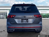 Imagine effortless journeys and unparalleled comfort in this immaculate 2024 Volkswagen Tiguan Highl... (image 3)