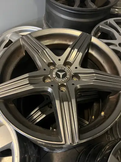 5x112 17" centre de Pneus mtl est 11251 rue notre dame est 514 -507-5177