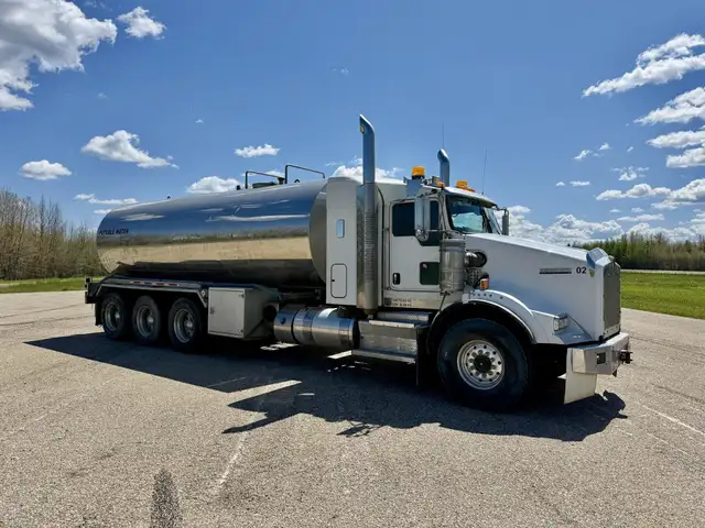 2015 KENWORTH T800 in Heavy Trucks in Saskatoon - Image 3