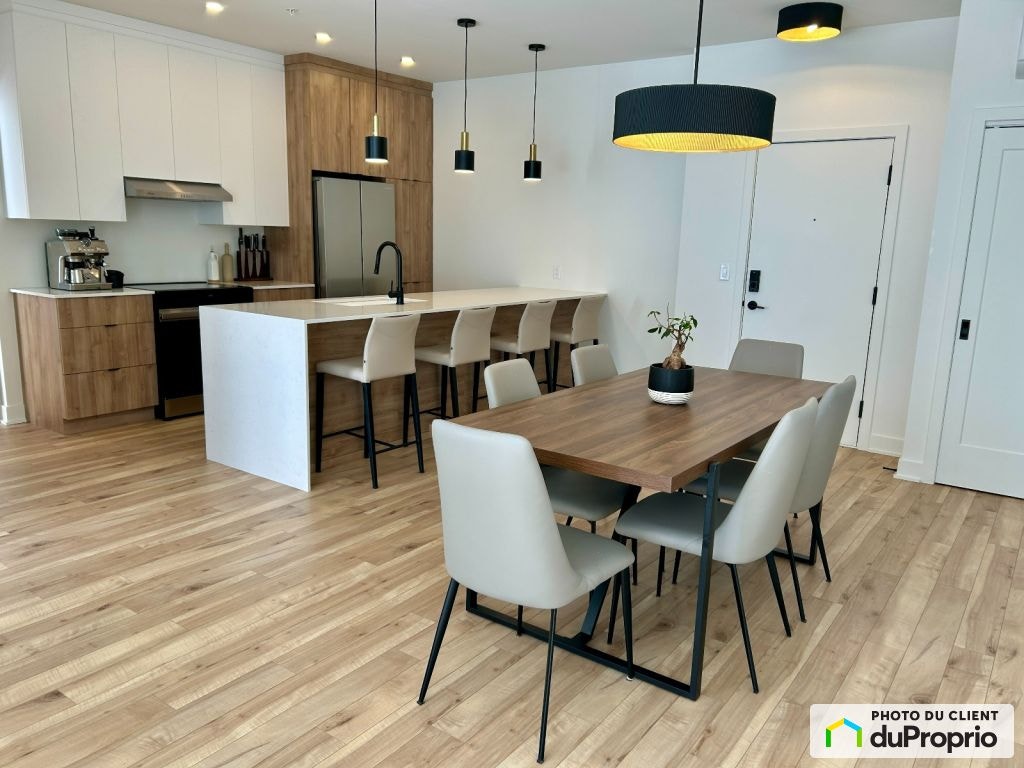 $579,900 - Condominium for sale in Longueuil (St-Hubert) — photo 3