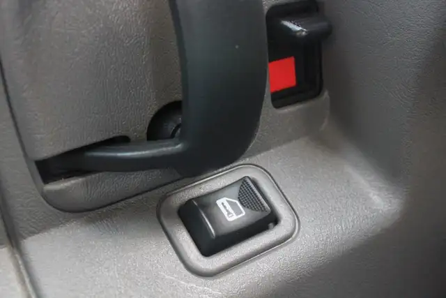 2023 GMC Savana Cargo Base in Cars & Trucks in Comox / Courtenay / Cumberland - Image 18