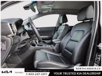 2022 Kia Sportage EX Ready for anything, from the streets of Calgary to the highways of Alberta, thi... (image 9)