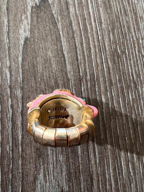 Designer Betsey Johnson Pink Elephant Rhinestone Ring $15! in Jewellery & Watches in City of Toronto - Image 4