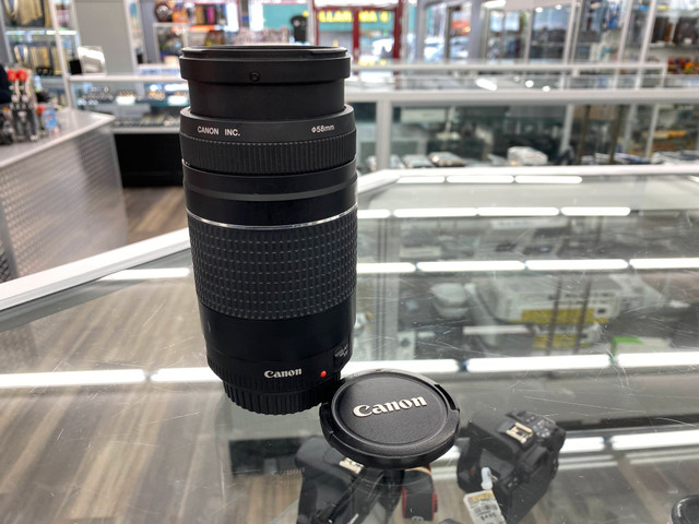 Canon 75-300 III USM EF Camera Lens in Cameras & Camcorders in City of Toronto