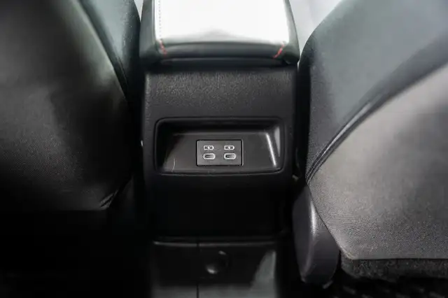 2023 Toyota Corolla5619997558820249627